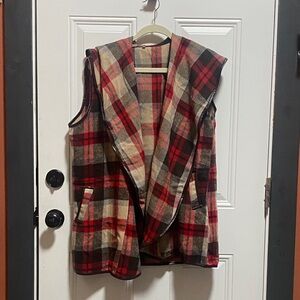 Womens. Plaid Hooded Vest with Pockets Trimmed In Faux Leather. Xxl